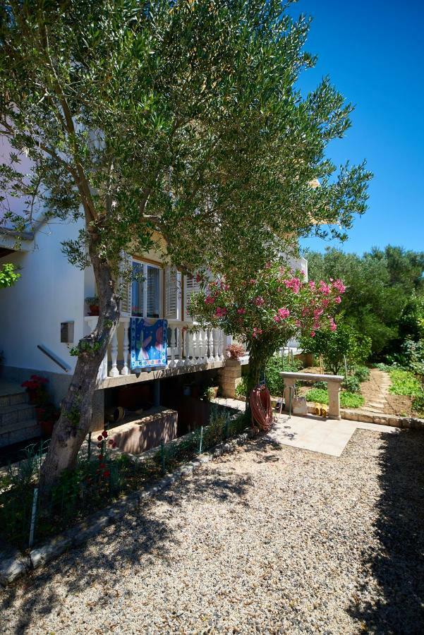 Balen Guest House Раб Экстерьер фото